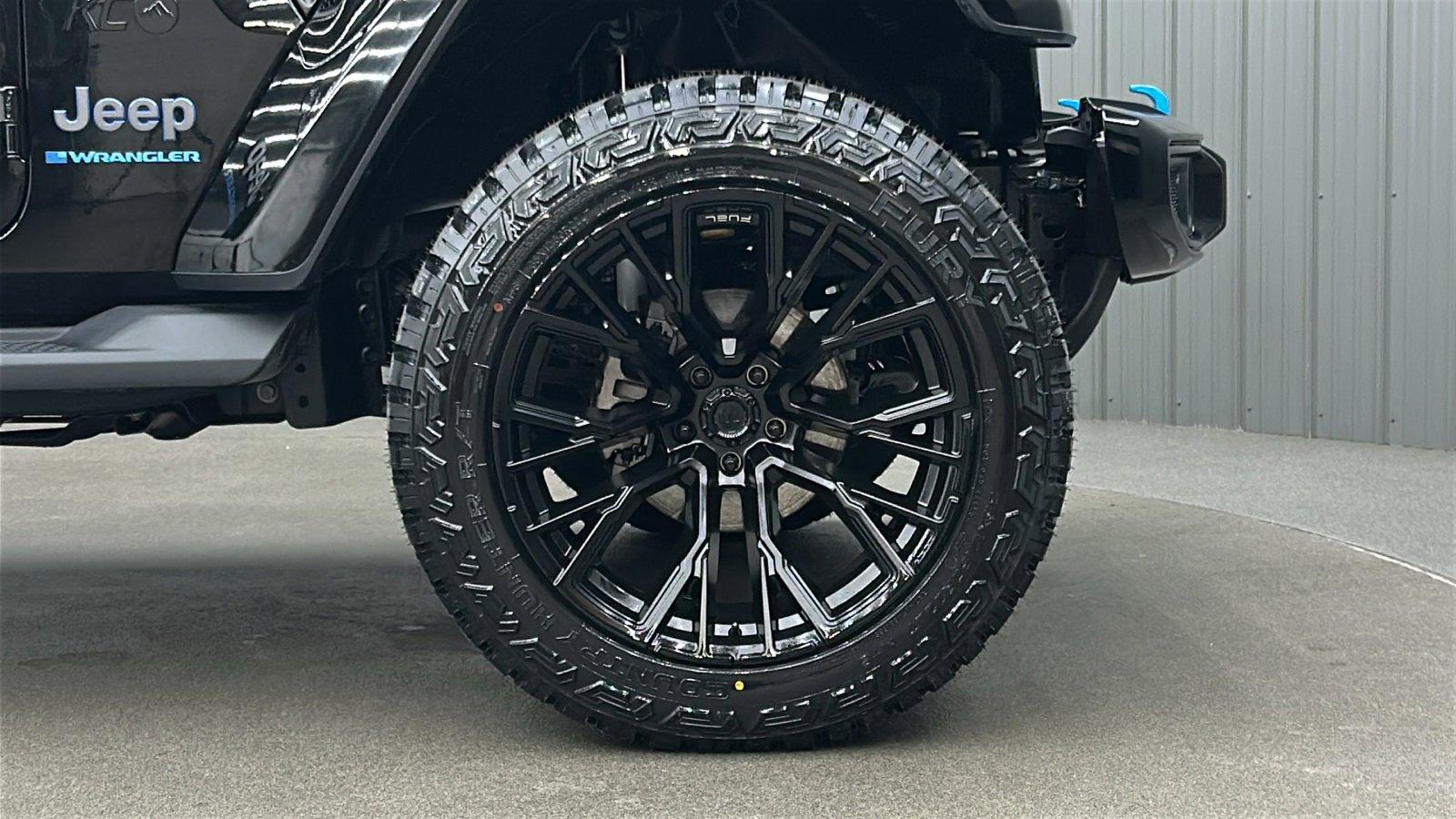 Used 2023 Jeep Wrangler Unlimited Sahara image 11