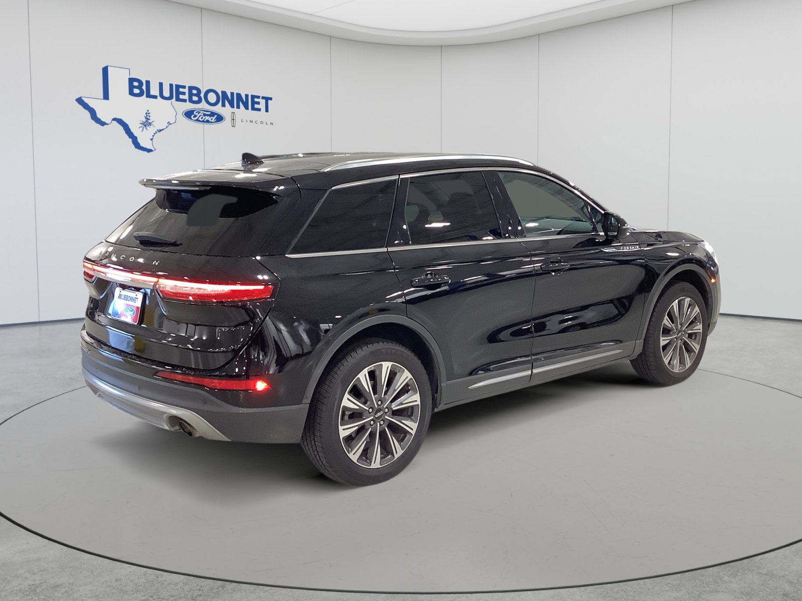 Used 2022 Lincoln Corsair Reserve w/ Elements Package FWD image 5