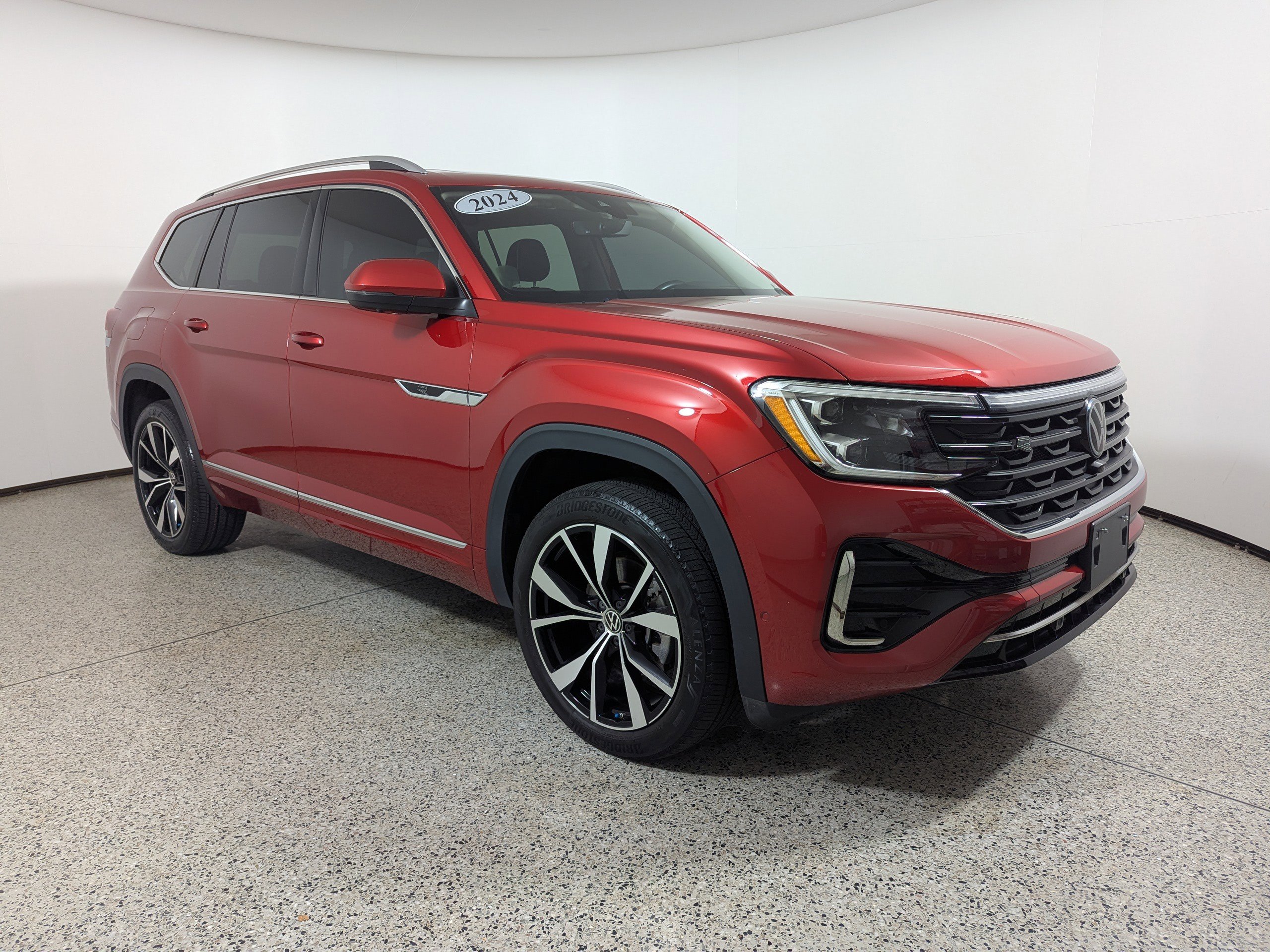 Used 2024 Volkswagen Atlas SEL Premium R-Line