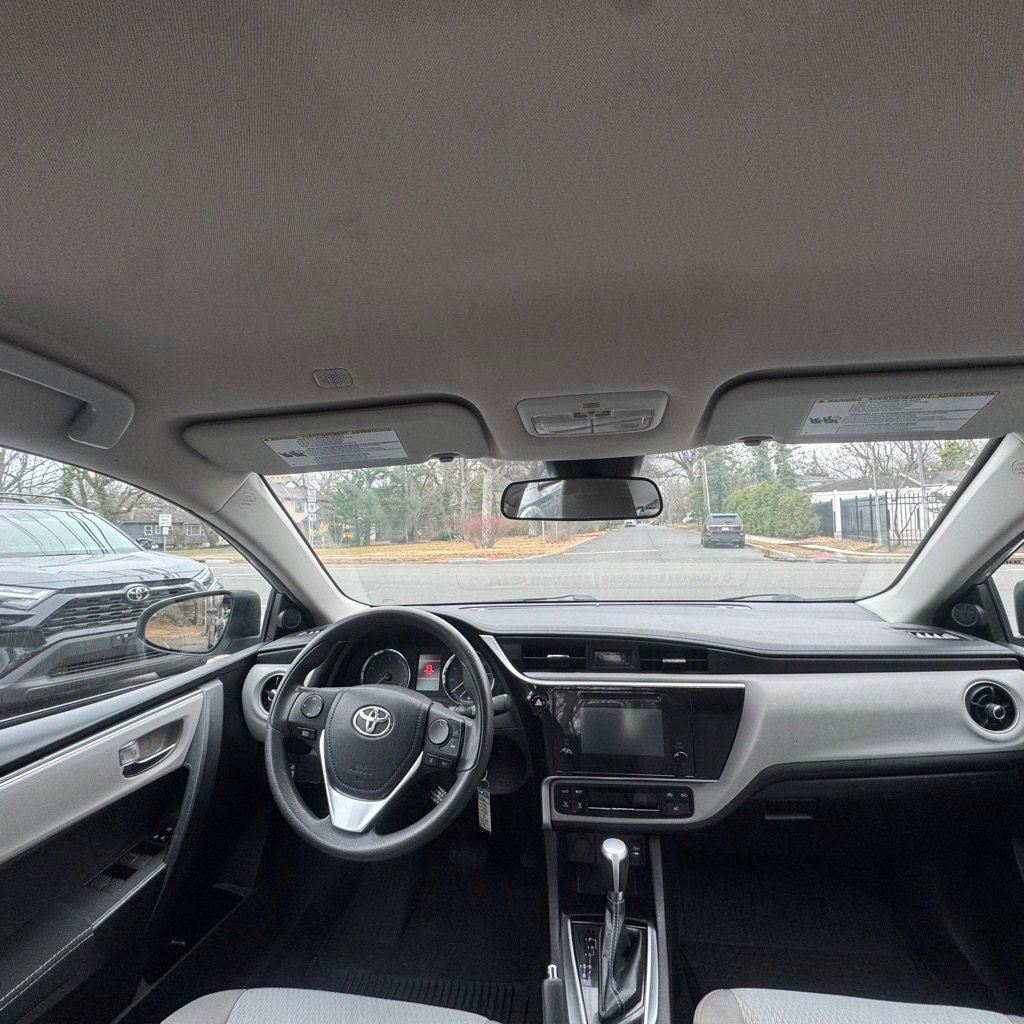 Used 2018 Toyota Corolla LE image 22