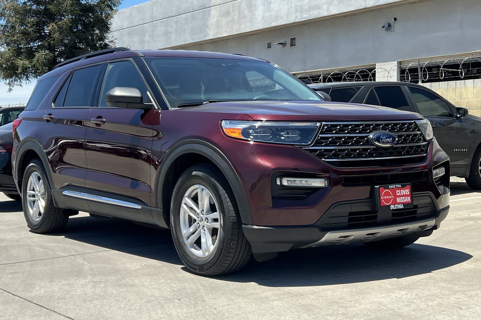 Used 2022 Ford Explorer XLT w/ Equipment Group 202A RWD image 10