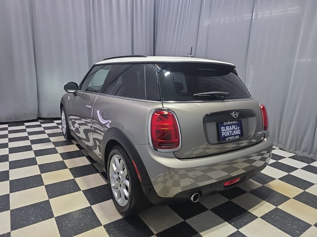 Used 2019 MINI Cooper 2-Door Hardtop w/ Premium Package image 6