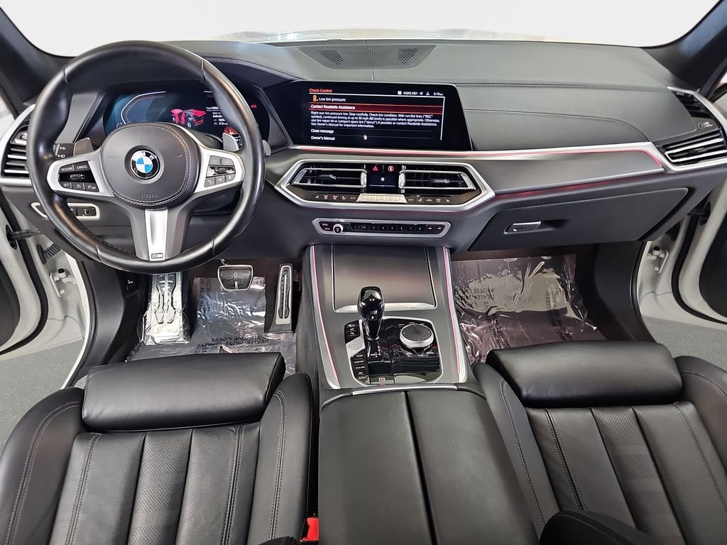 Used 2022 BMW X5 xDrive40i w/ M Sport Package AWD/4WD image 10