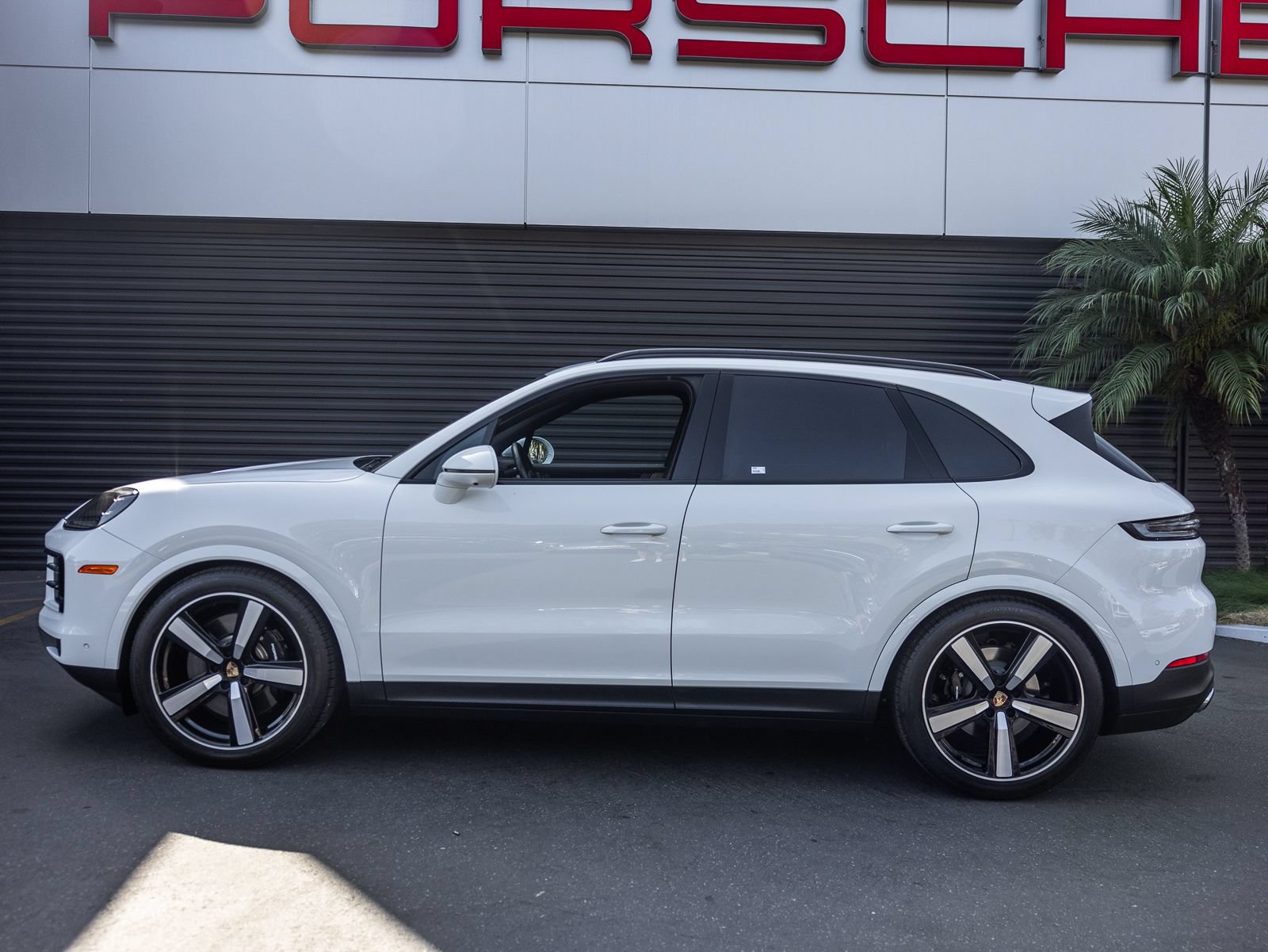 Certified 2026 Porsche Cayenne S AWD/4WD image 2