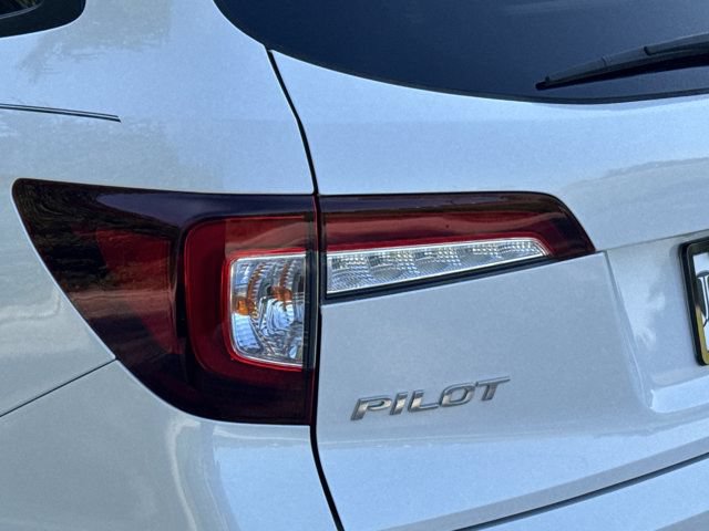 Used 2022 Honda Pilot TrailSport image 10