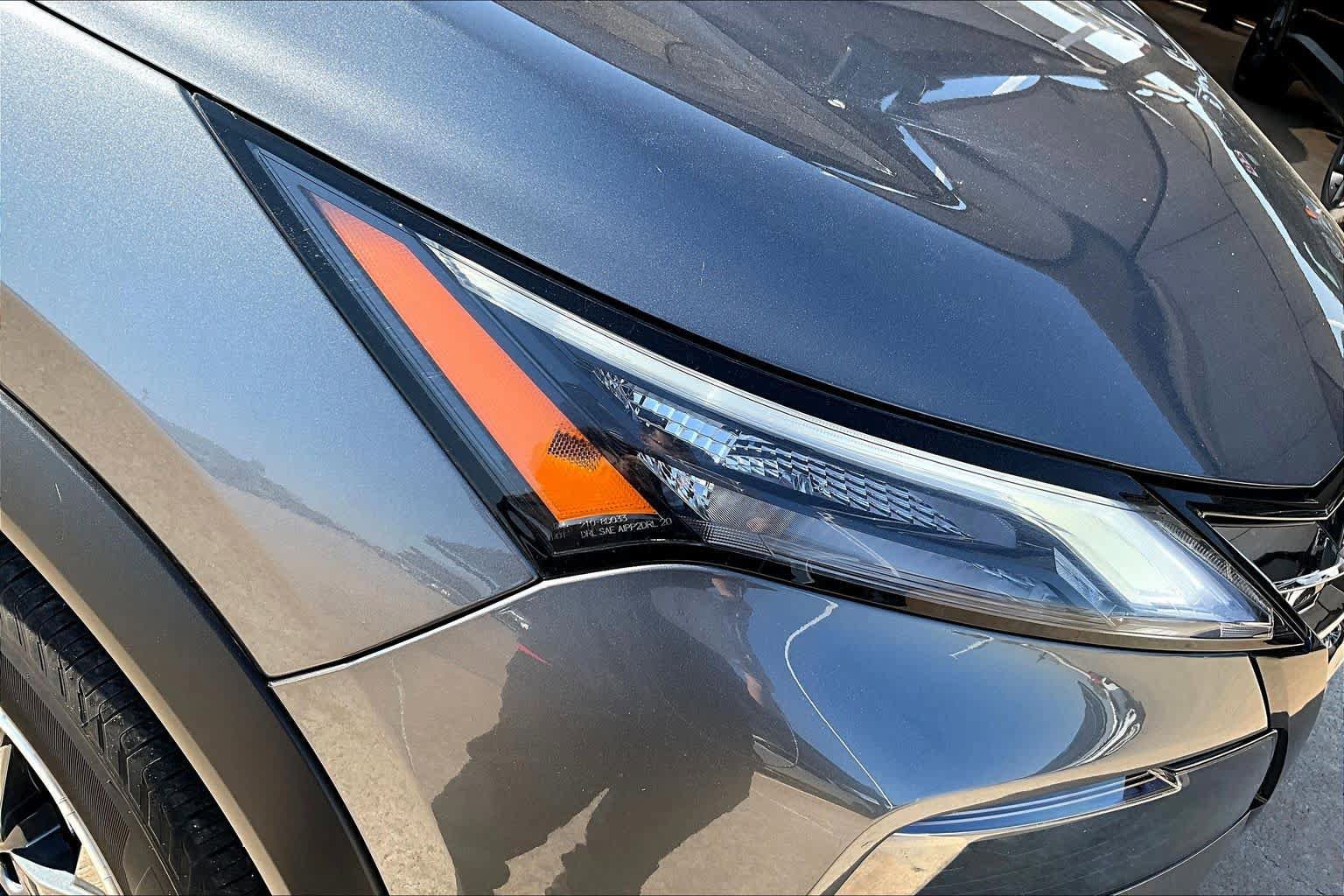 Used 2025 Nissan Rogue SV AWD/4WD image 26
