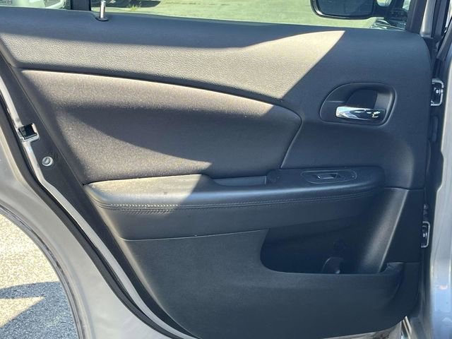 Used 2013 Chrysler 200 Touring w/ S Exterior Appearance Pkg FWD image 16