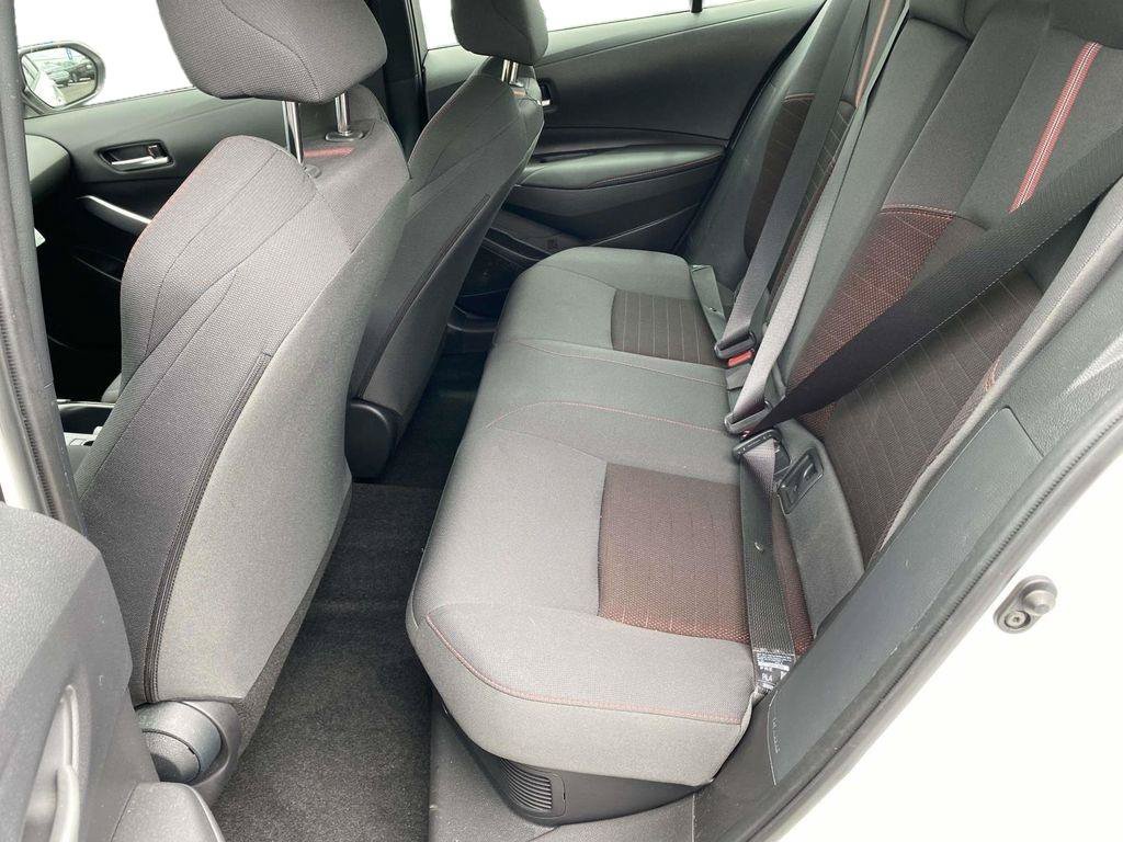 Used 2025 Toyota Corolla SE FWD image 6