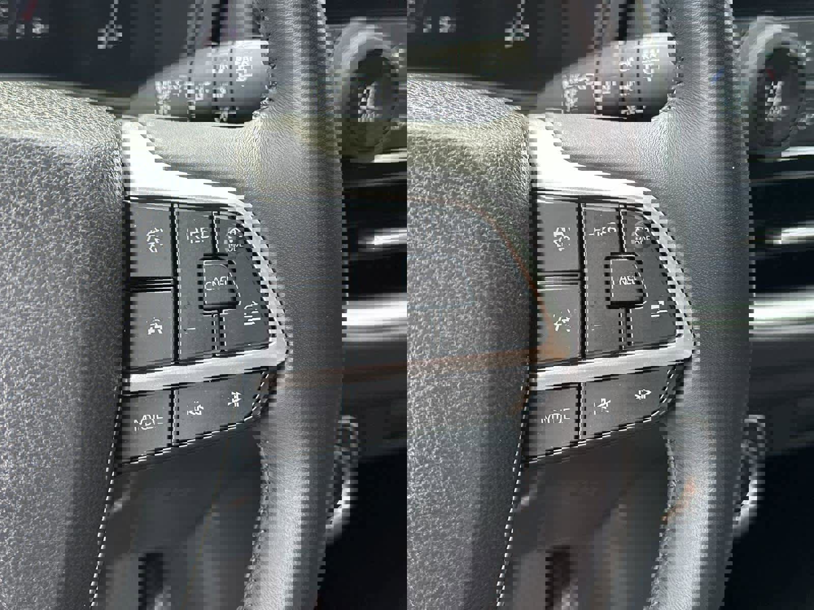 Used 2024 Toyota Grand Highlander XLE image 25