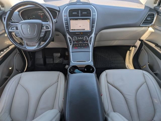 Used 2019 Lincoln Nautilus Select image 25