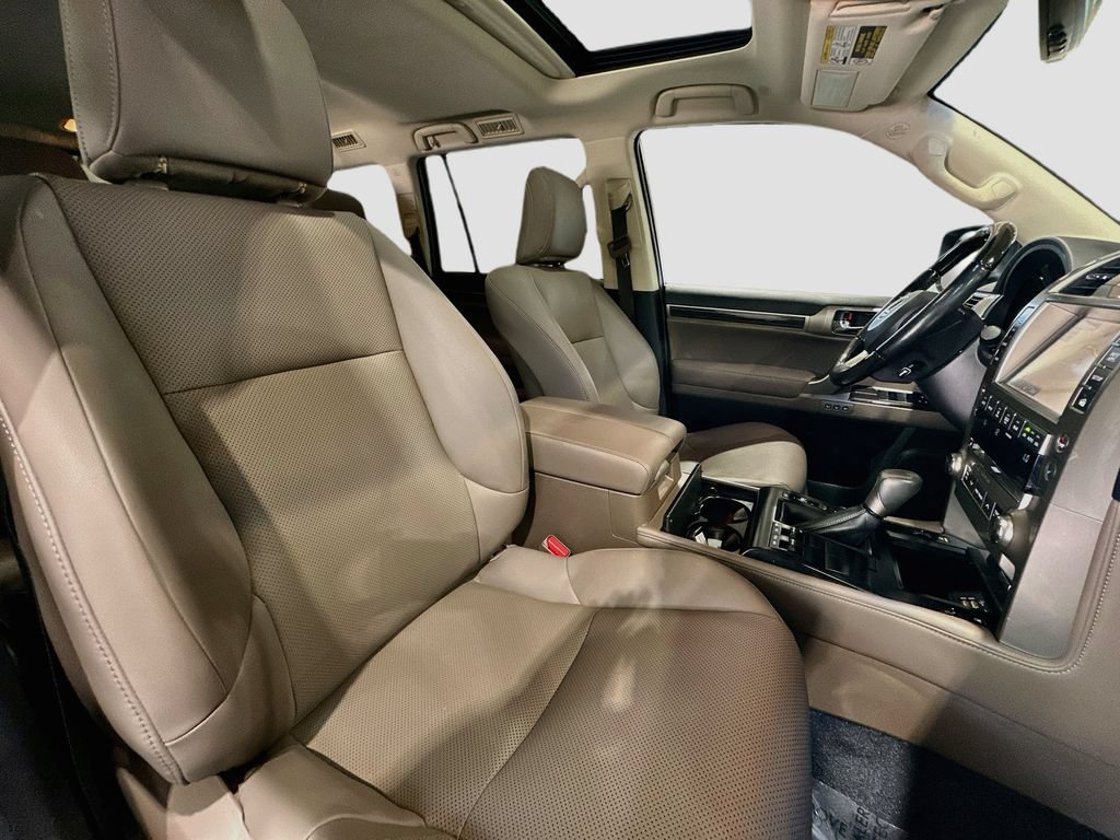 Used 2021 Lexus GX 460 Premium w/ Premium Package AWD/4WD image 29