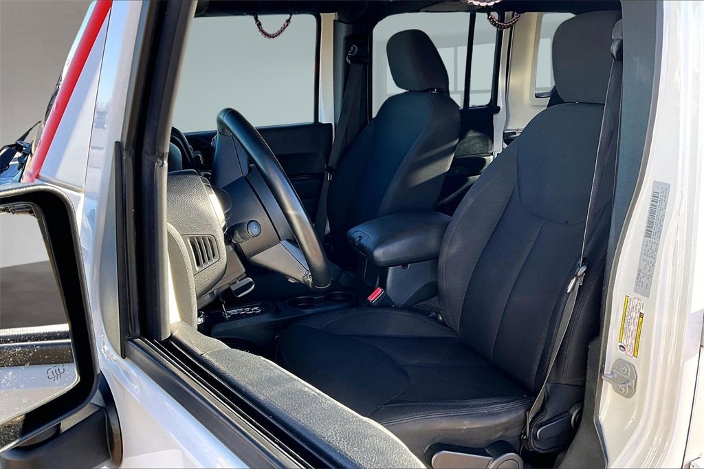 Used 2018 Jeep Wrangler Unlimited Sport S image 24
