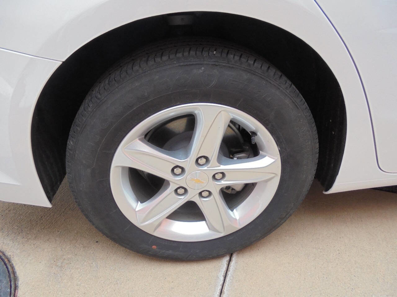 Used 2024 Chevrolet Malibu LT image 22