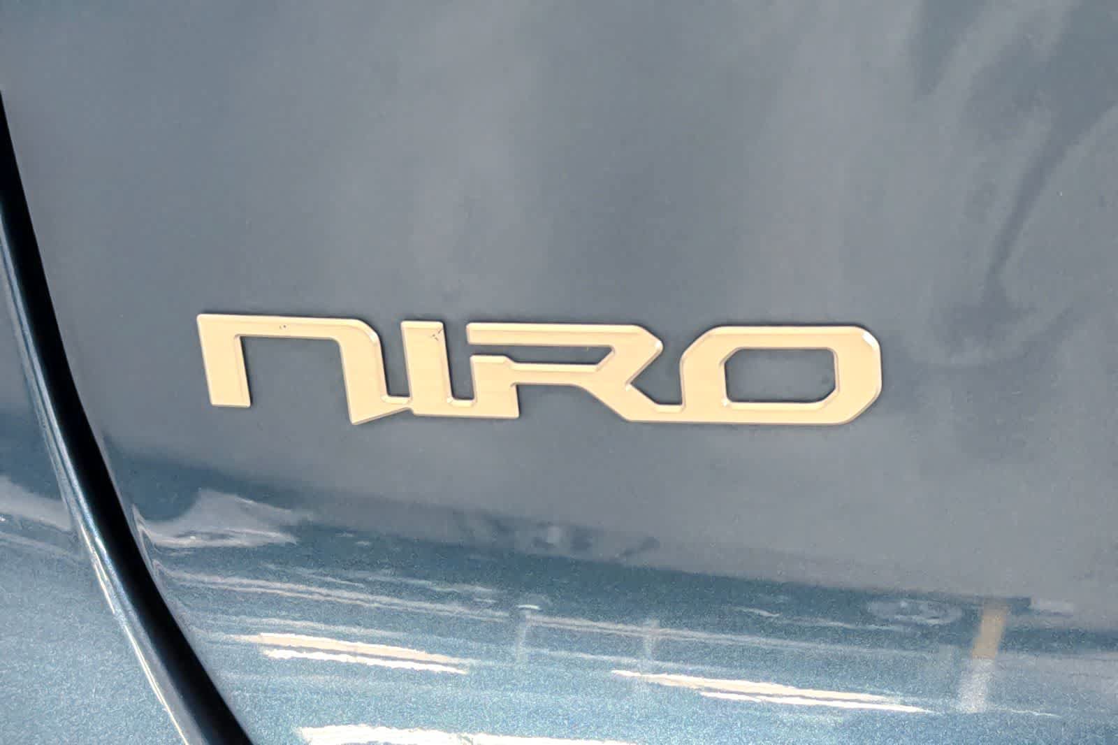 Used 2024 Kia Niro Wind FWD image 28