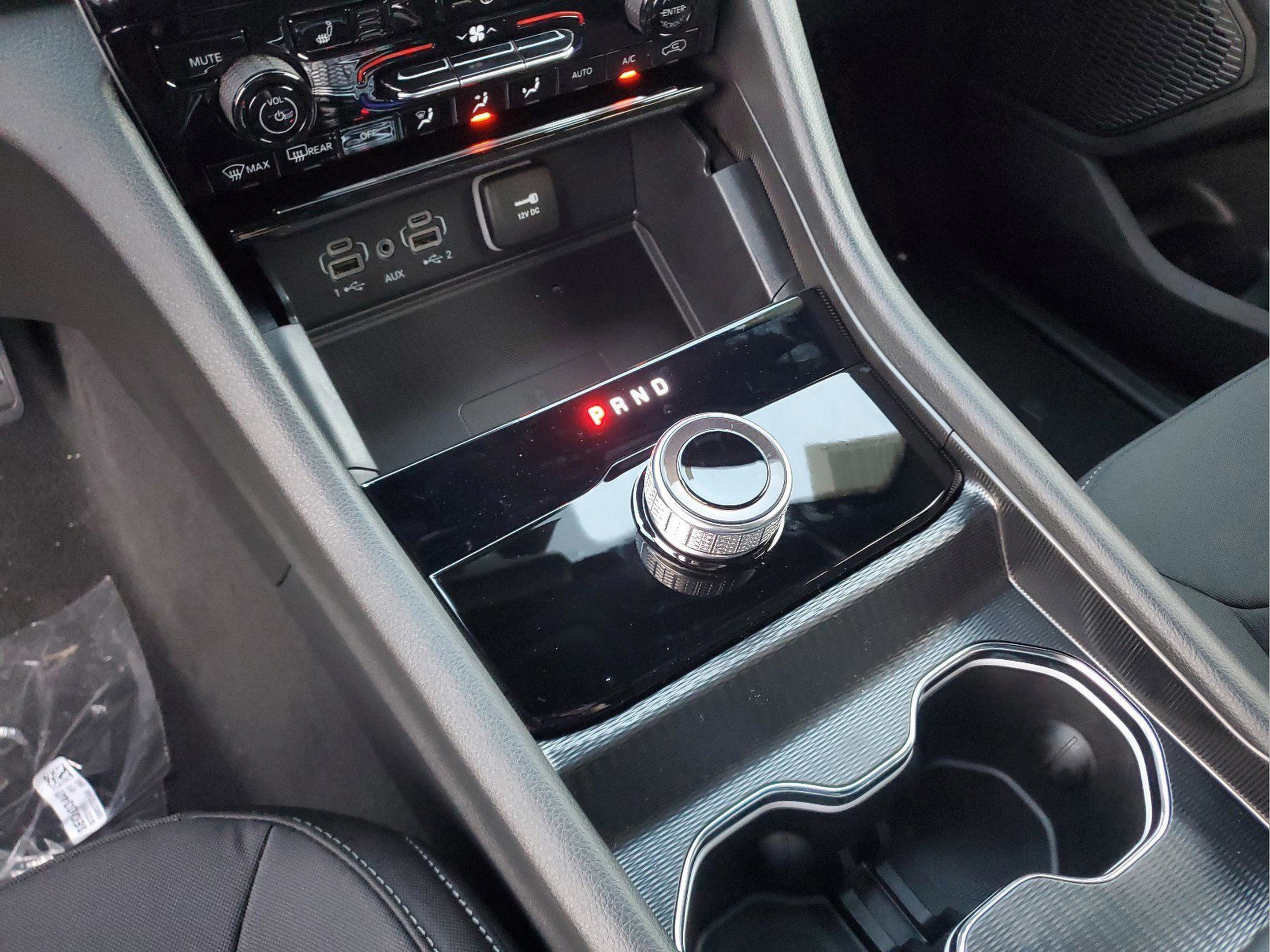 New 2025 Jeep Grand Cherokee Laredo w/ Luxury Tech Group I image 22