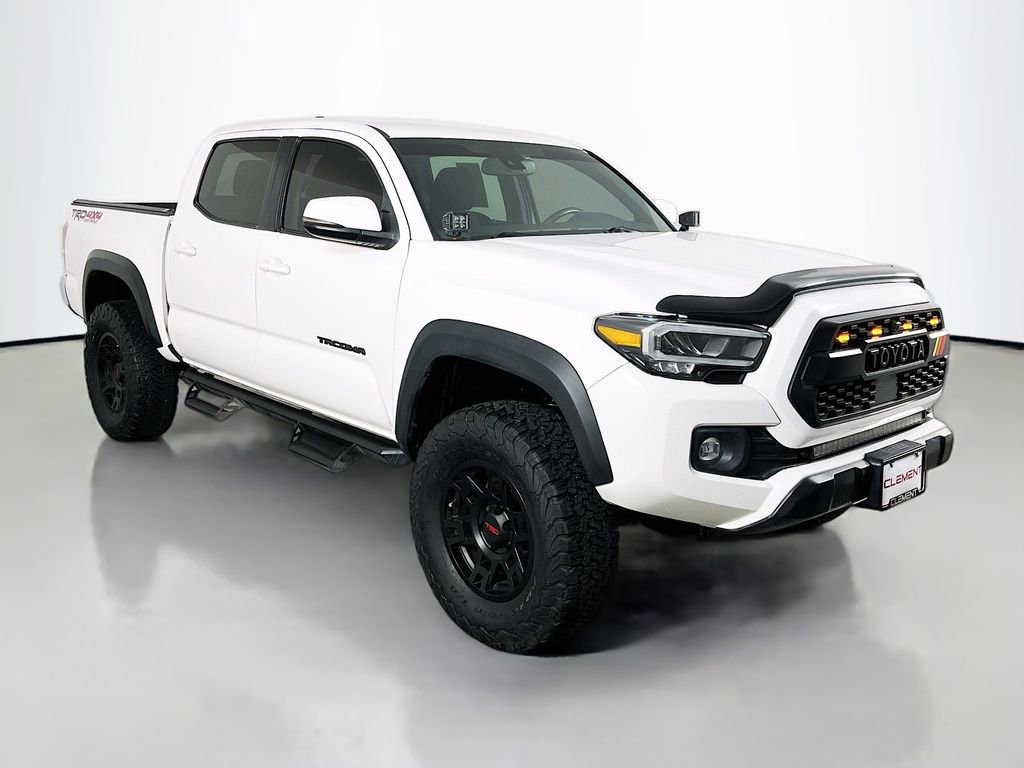 Used 2023 Toyota Tacoma TRD Off-Road AWD/4WD image 4