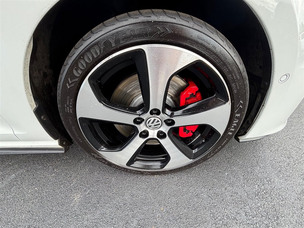 Used 2016 Volkswagen GTI Autobahn w/ Driver Assistance Package FWD image 25