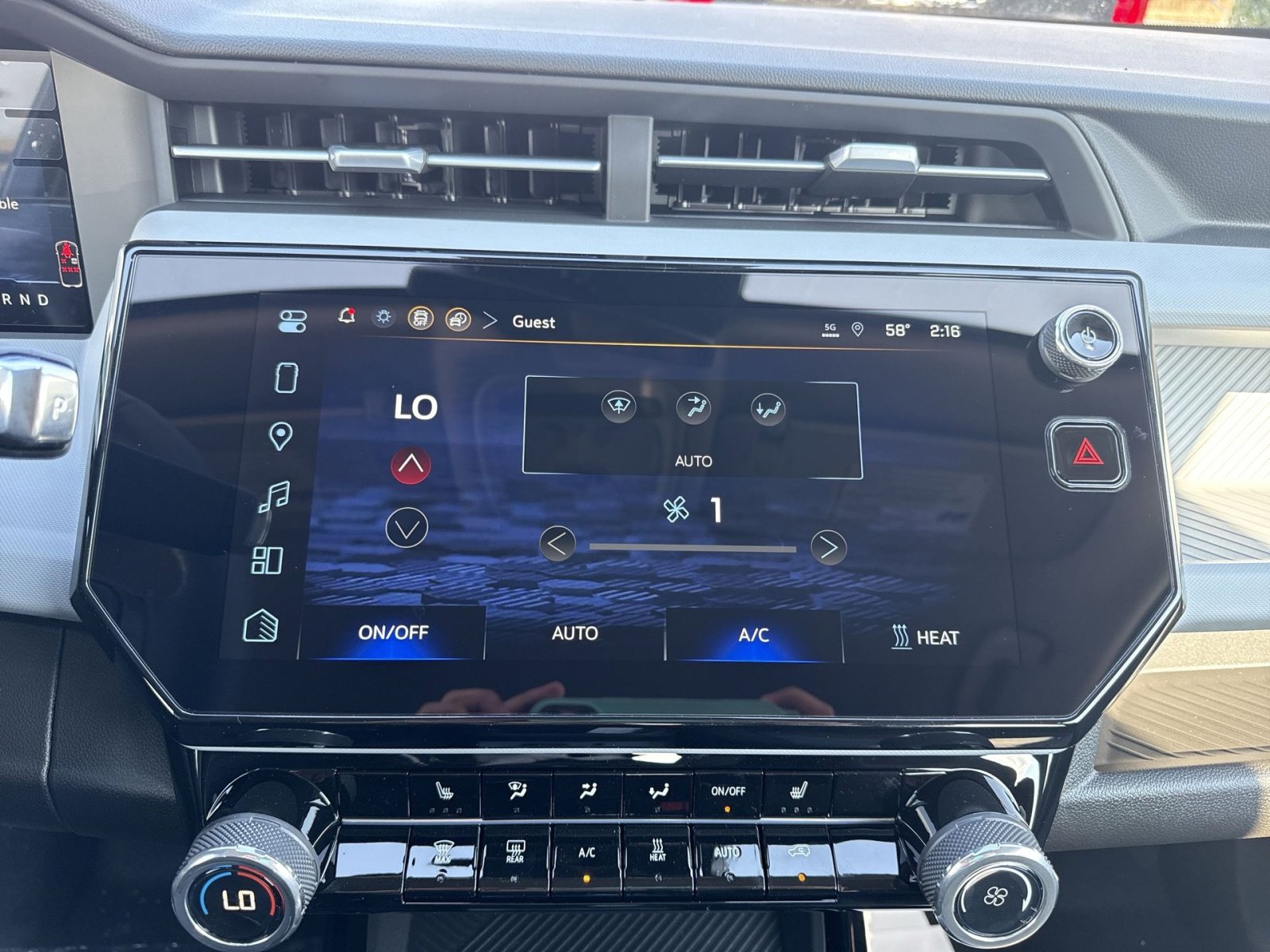 New 2027 Chevrolet Bolt LT w/ Comfort Package FWD image 21