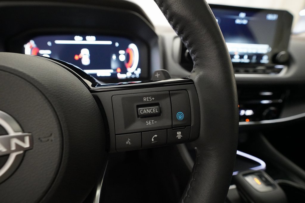 Used 2023 Nissan Rogue Platinum w/ Platinum Premium Package image 19