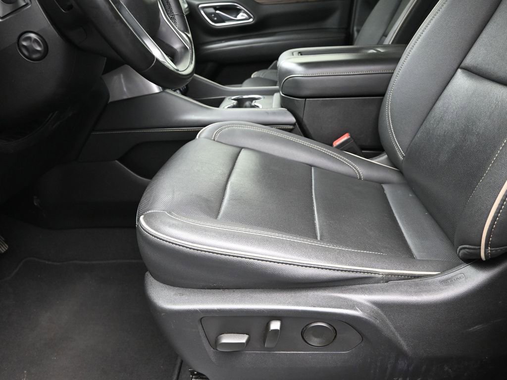 Used 2023 Chevrolet Tahoe Premier AWD/4WD image 13