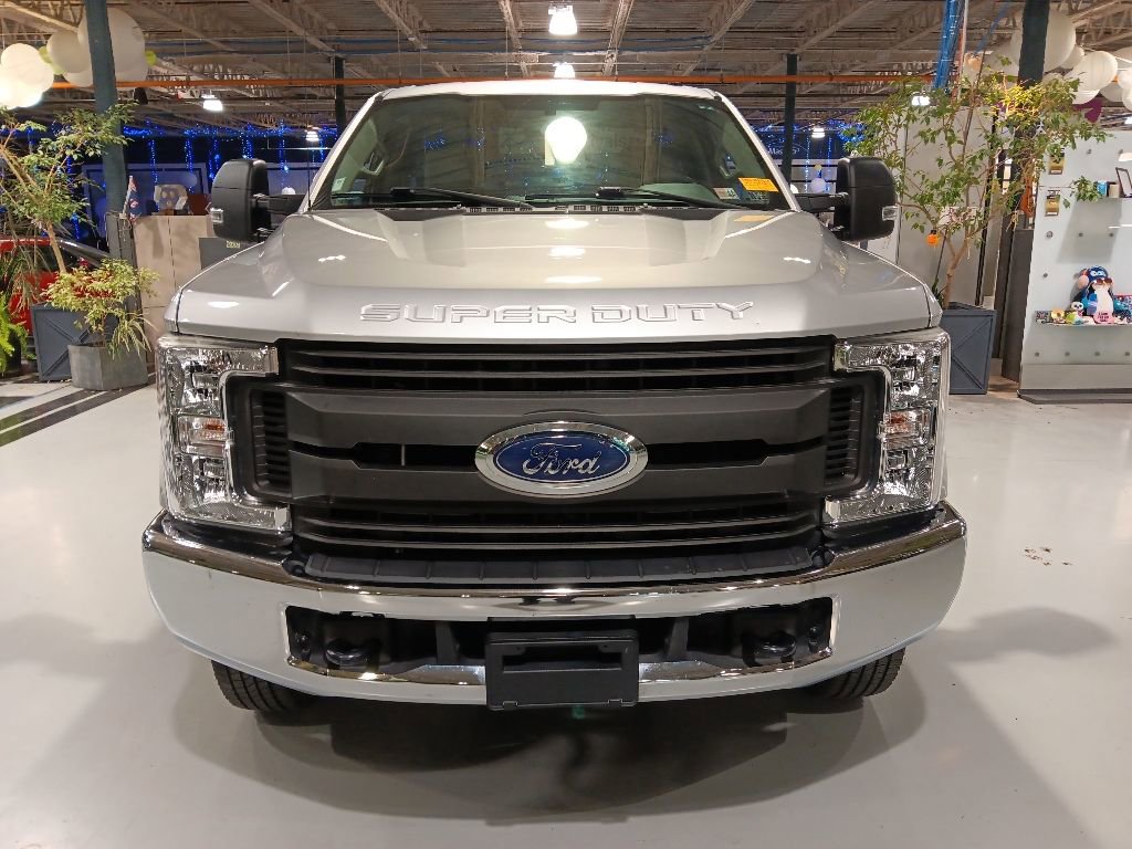 Used 2017 Ford F250 XL w/ Power Equipment Group AWD/4WD image 3