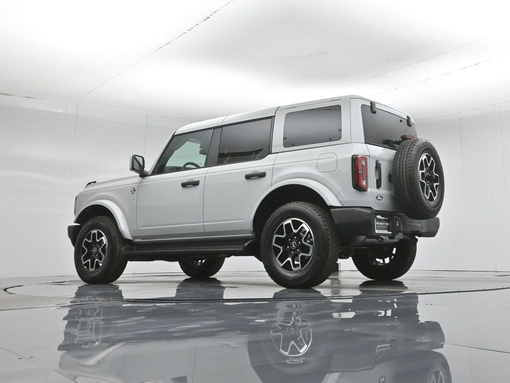 New 2026 Ford Bronco Outer Banks AWD/4WD image 3