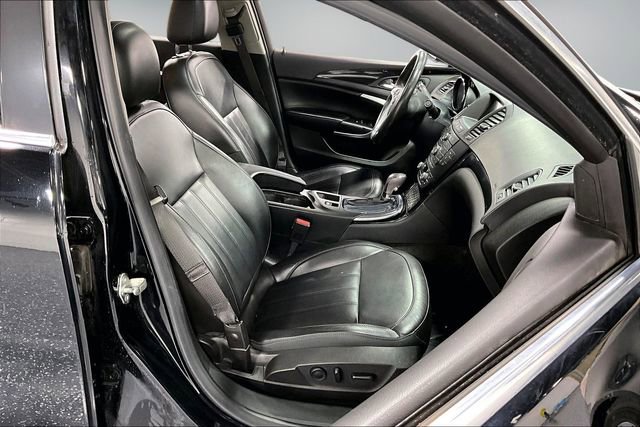 Used 2013 Buick Regal Premium FWD image 25