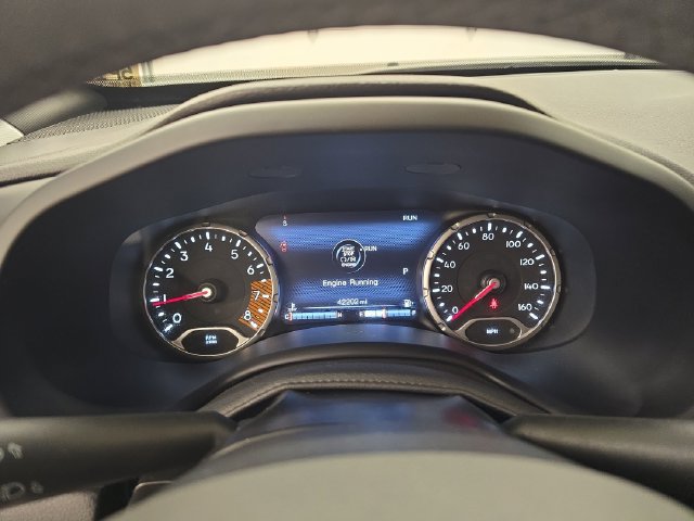 Used 2023 Jeep Renegade Altitude AWD/4WD image 27