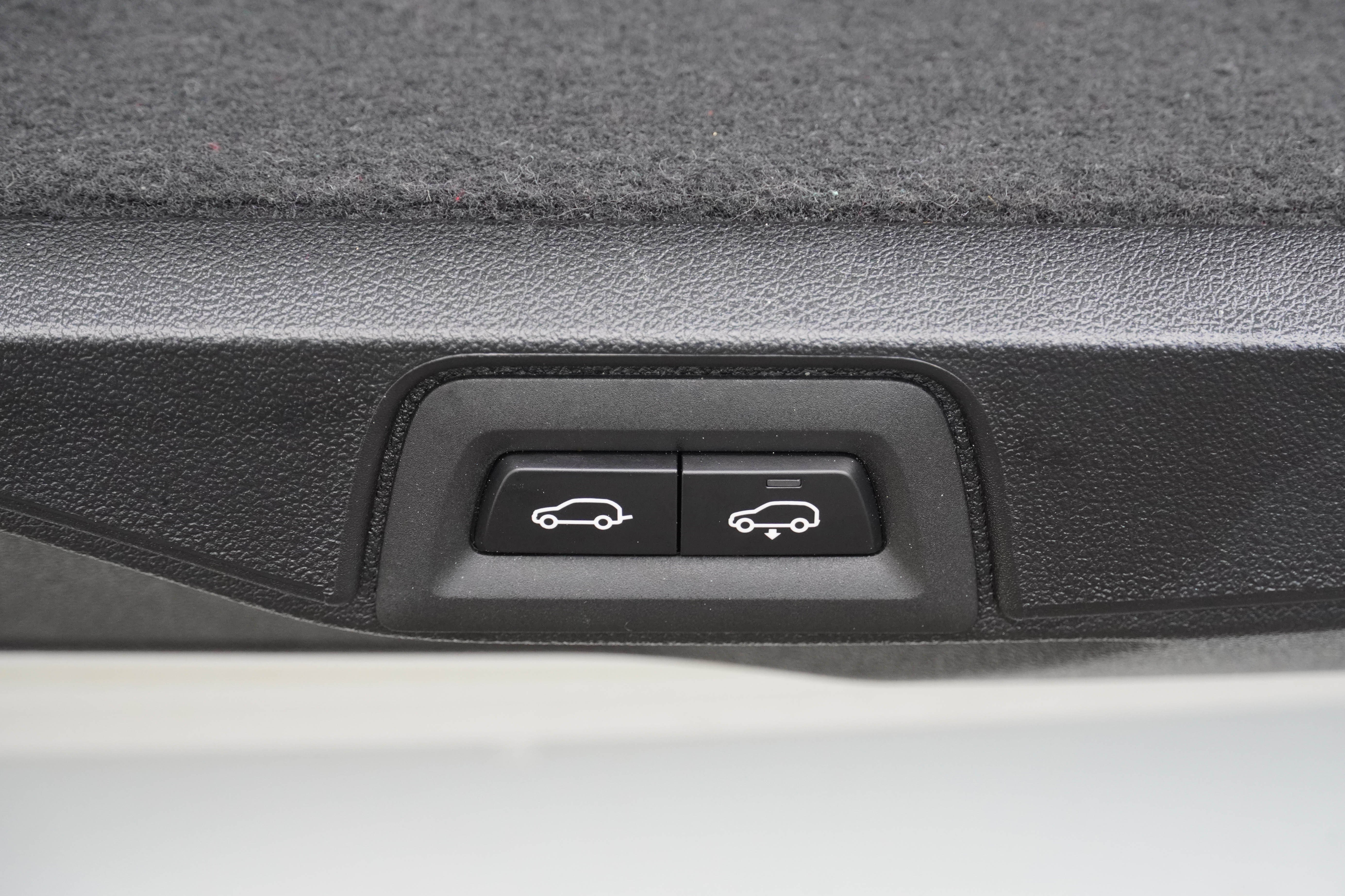 Certified 2024 BMW X7 xDrive40i w/ Premium Package image 41