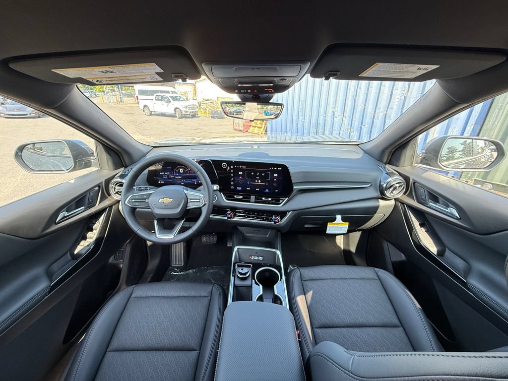 New 2027 Chevrolet Equinox LT w/ Convenience Package II FWD image 22