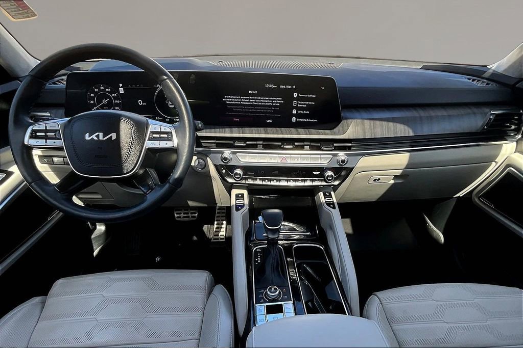 Used 2024 Kia Telluride SX Prestige w/ Towing Package AWD/4WD image 7