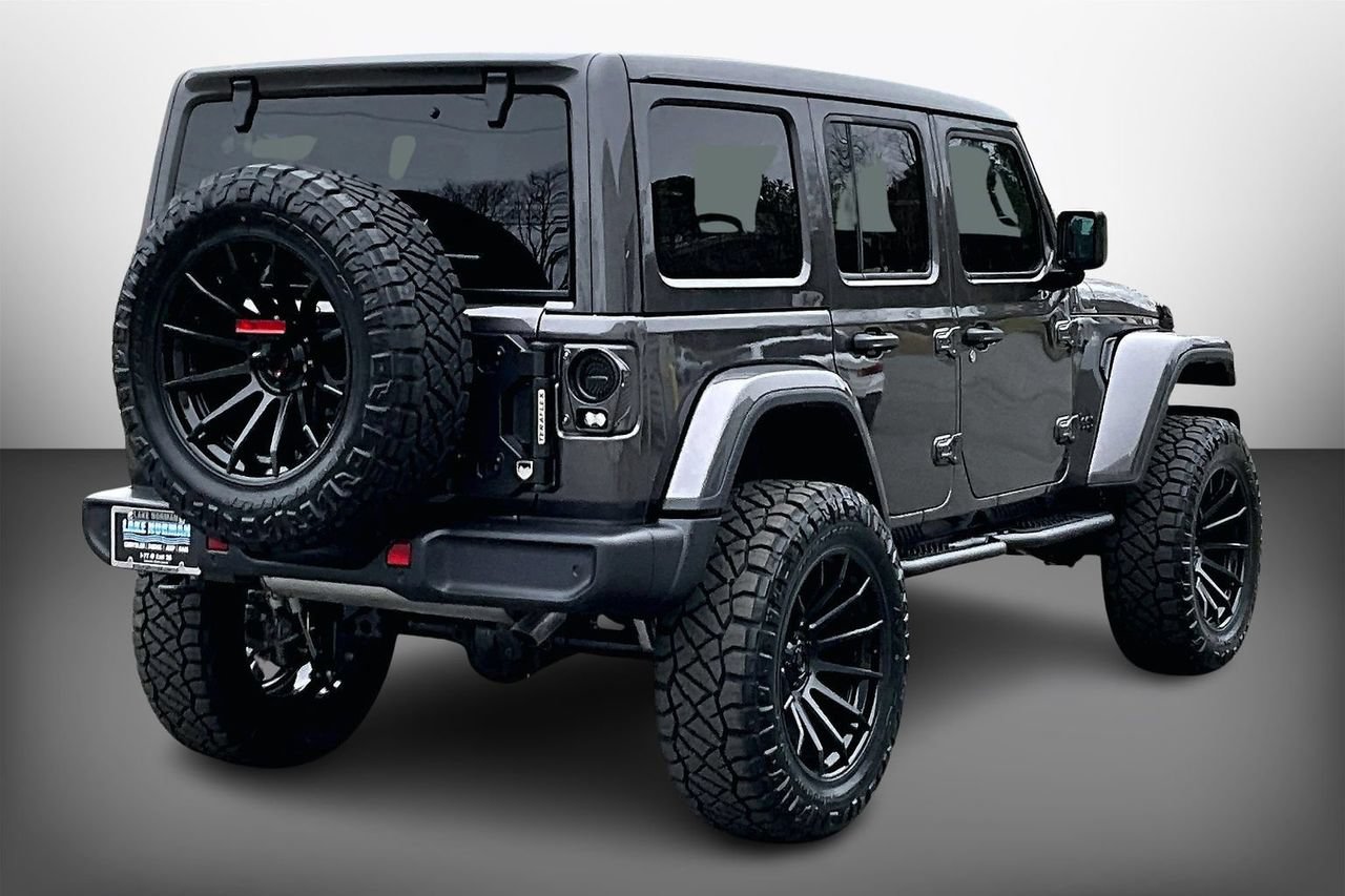 New 2026 Jeep Wrangler Unlimited Sahara AWD/4WD image 8