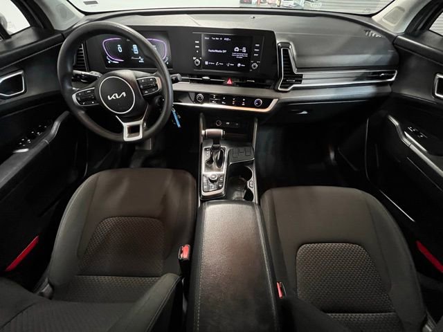 Used 2024 Kia Sportage LX image 17