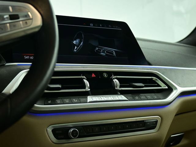 Used 2021 BMW X7 xDrive40i w/ Premium Package image 60