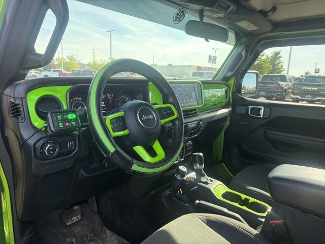 Used 2025 Jeep Gladiator Sport AWD/4WD image 7