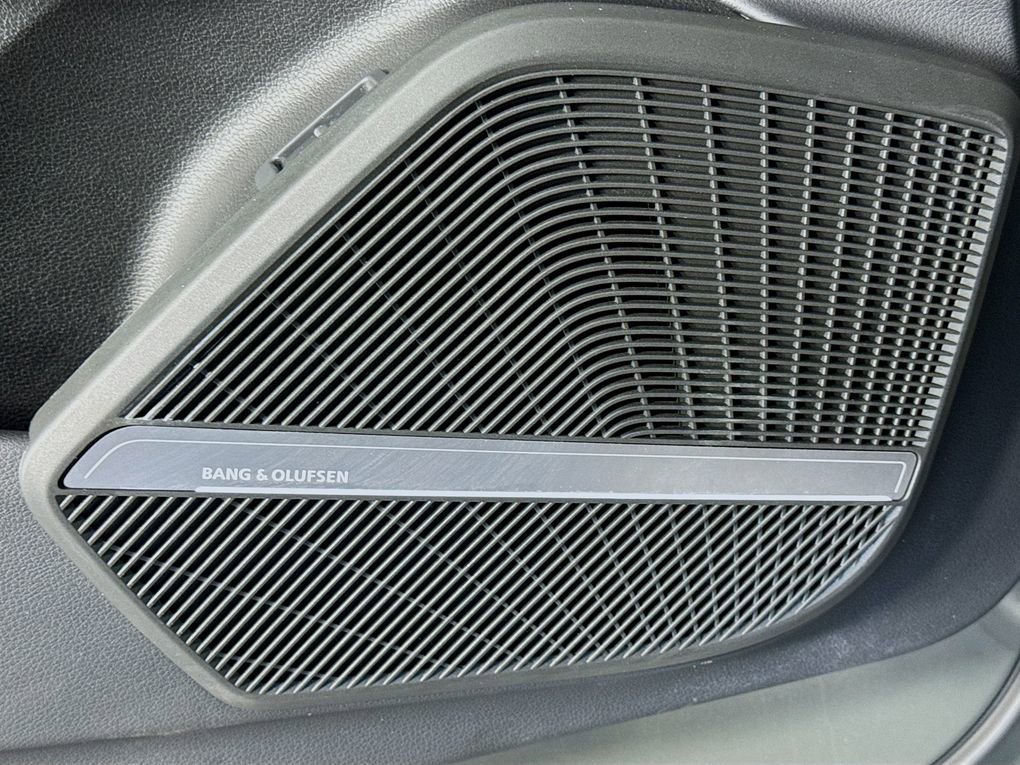 Used 2024 Audi SQ5 Prestige image 21