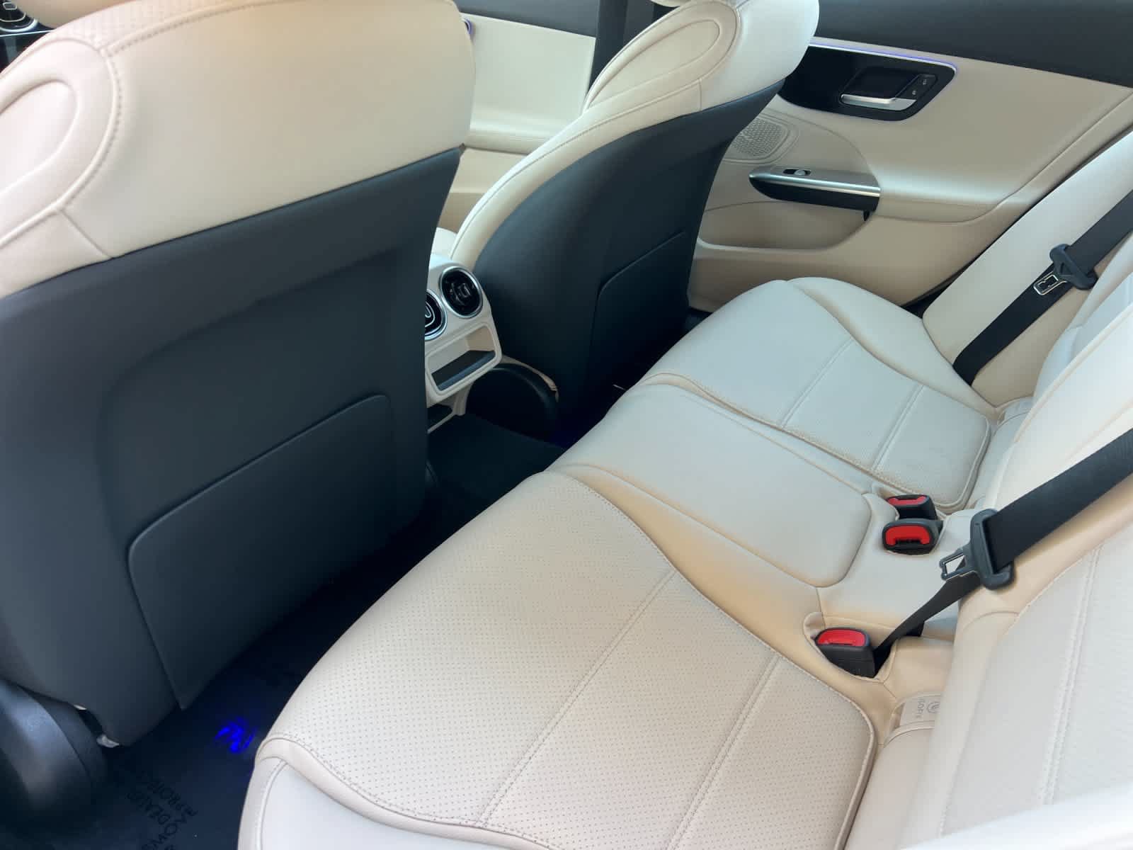 New 2026 Mercedes-Benz C 300 4MATIC Sedan image 11