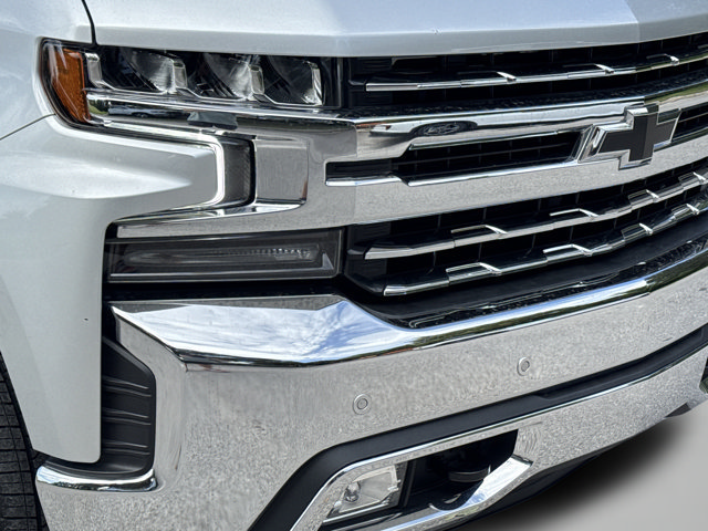 Used 2022 Chevrolet Silverado 1500 LTZ w/ Safety Package II AWD/4WD image 8