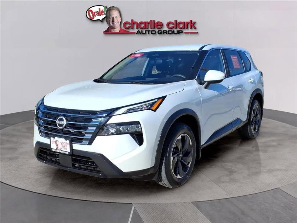 Used 2024 Nissan Rogue SV