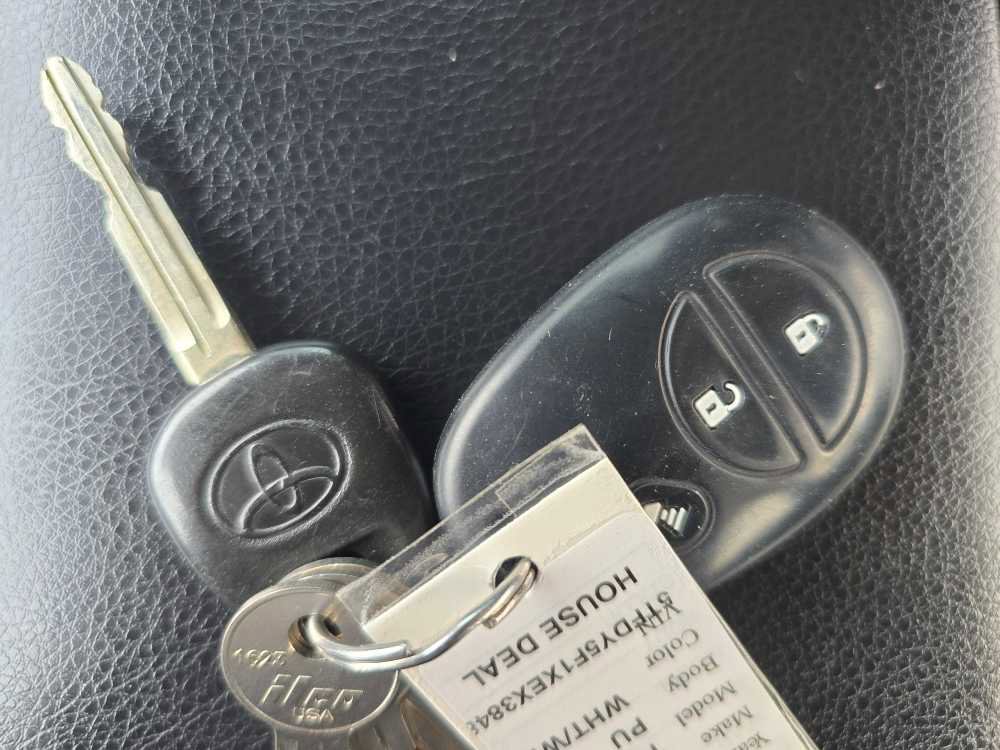 Used 2014 Toyota Tundra SR5 AWD/4WD image 22