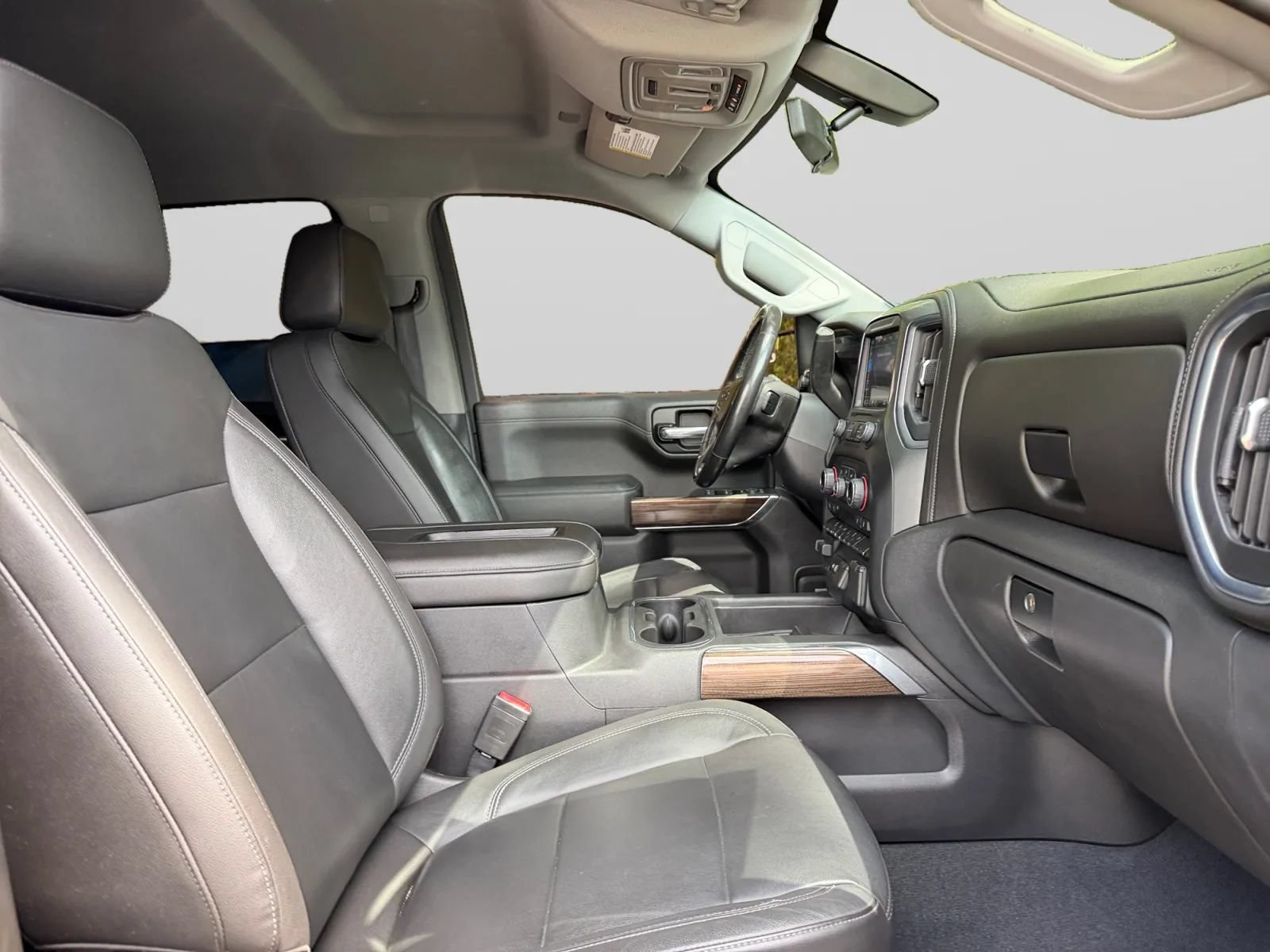 Used 2019 Chevrolet Silverado 1500 LT Trail Boss AWD/4WD image 34