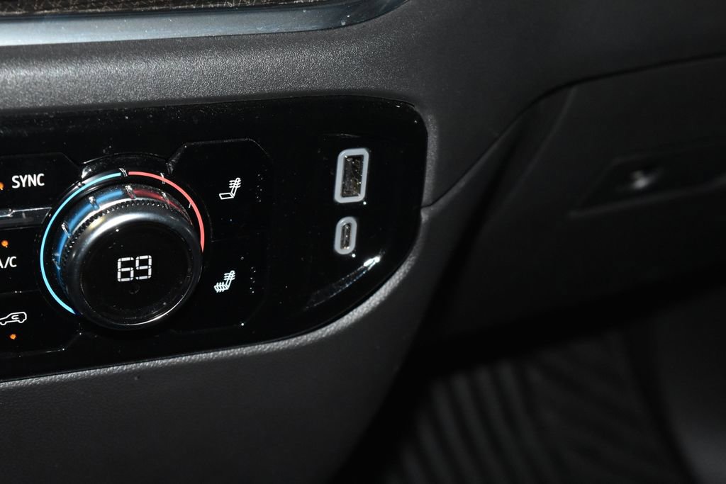 Used 2024 GMC Sierra 1500 Elevation image 13