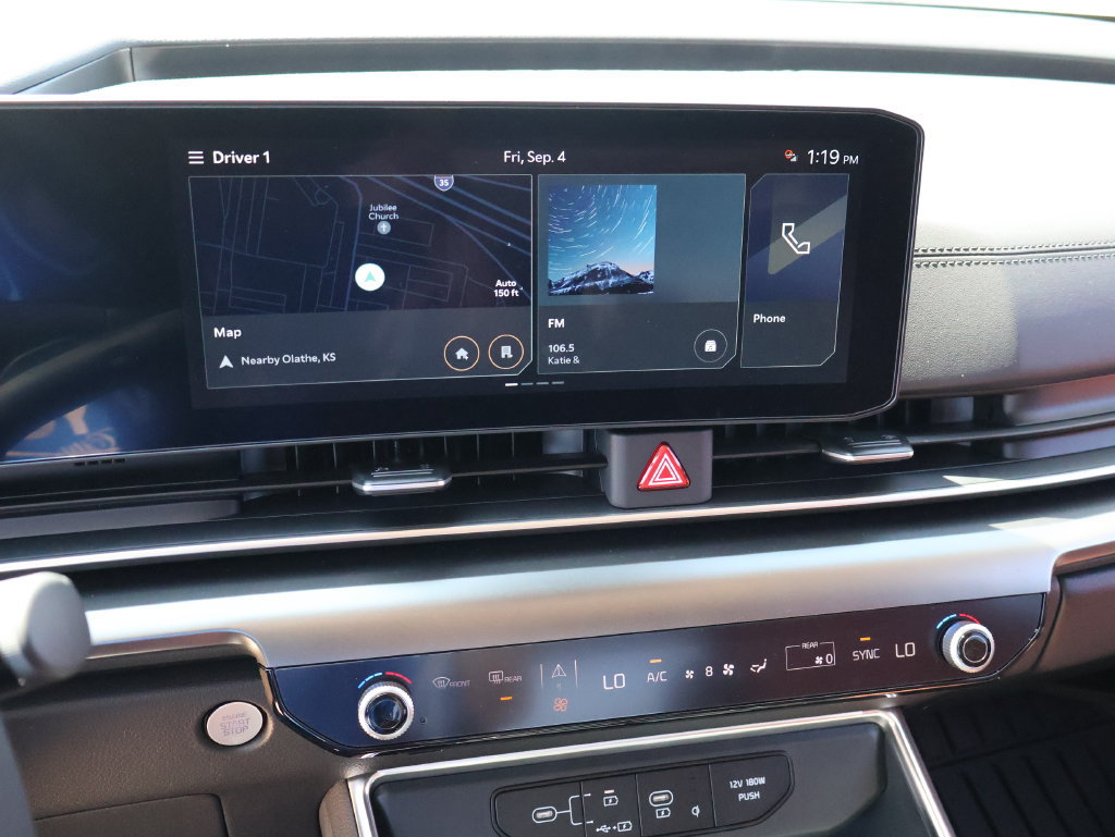 New 2027 Kia Carnival SX w/ Dark Edition Package FWD image 41