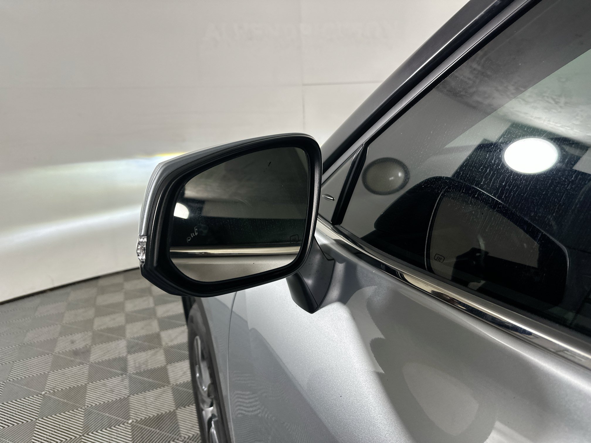 Used 2023 Toyota Highlander XLE FWD image 10
