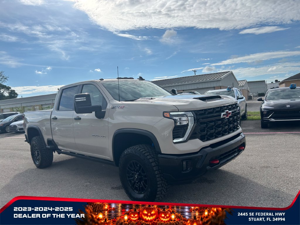 Certified 2026 Chevrolet Silverado 2500 ZR2 AWD/4WD image 2