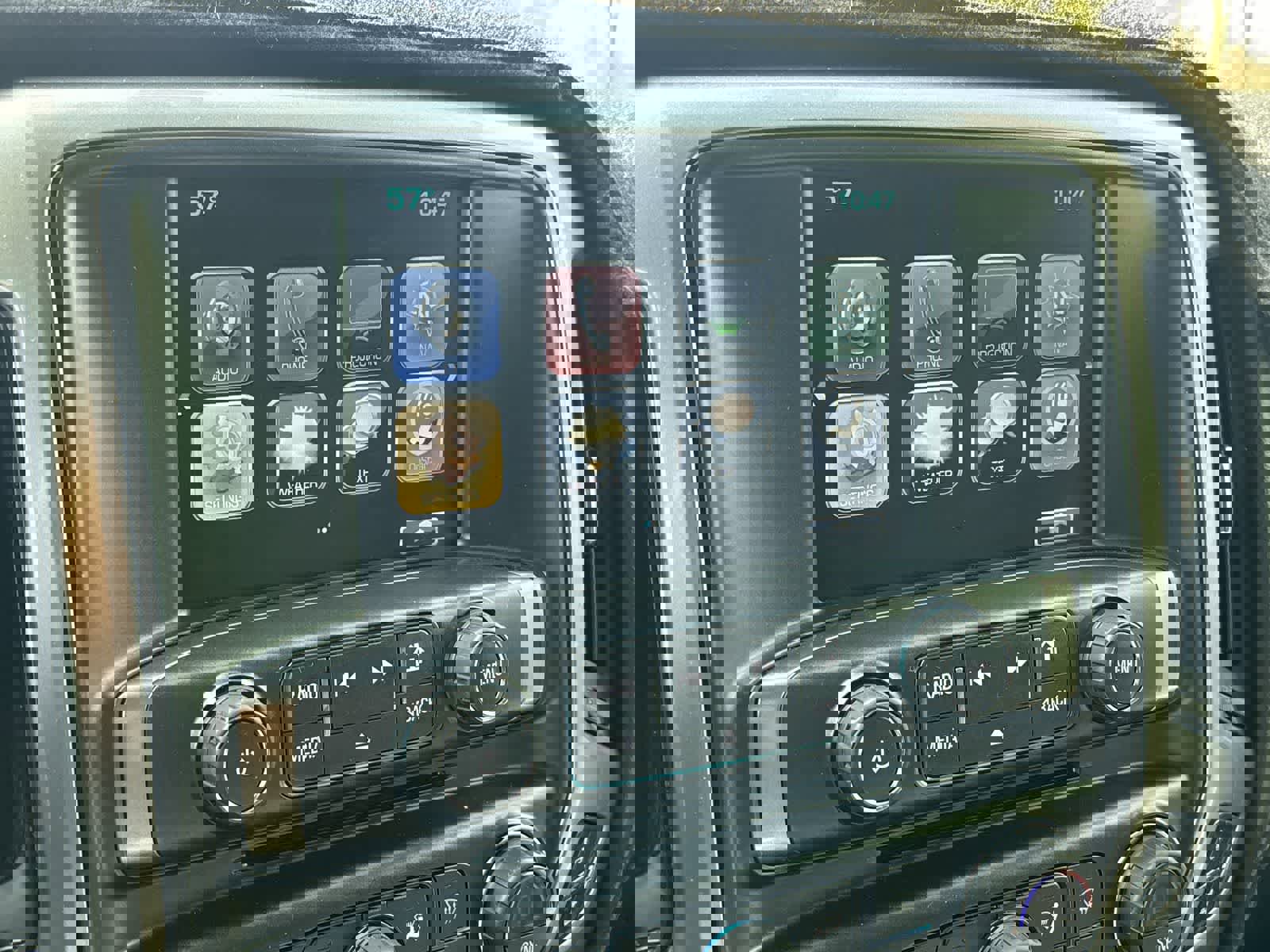 Used 2019 Chevrolet Silverado 2500 LTZ w/ Duramax Plus Package image 8