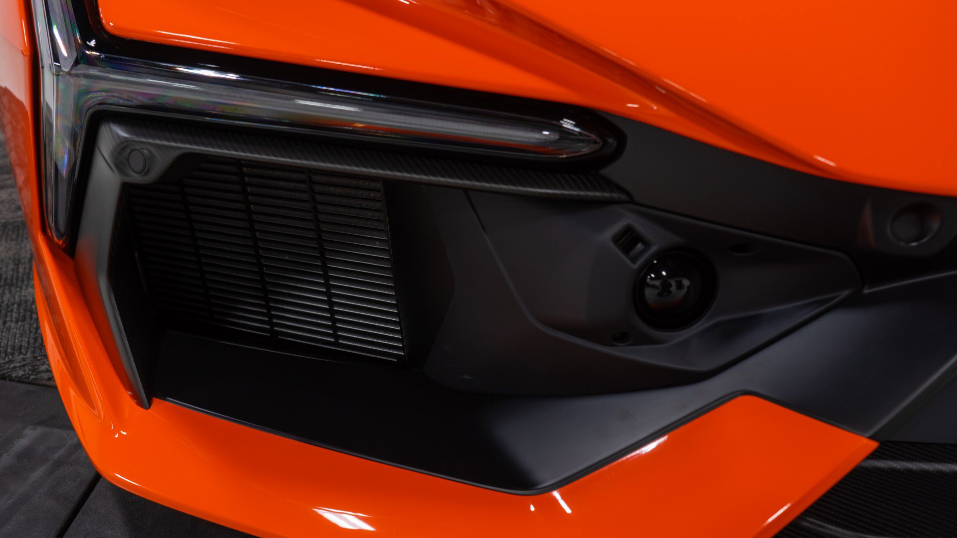 Used 2025 Lamborghini Revuelto image 16