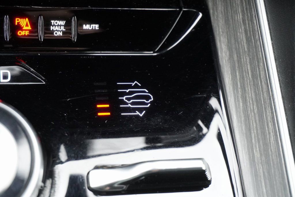 Used 2024 Jeep Wagoneer Series III image 29