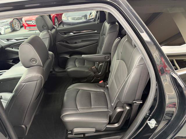 Used 2019 Buick Enclave Avenir w/ Avenir Technology Package AWD/4WD image 5