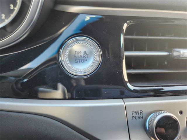 Used 2025 Genesis G70 3.3T Advanced image 10